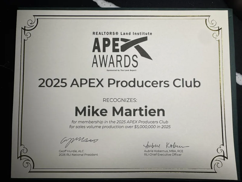 Land industry award earned by Mike Martien